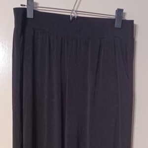Jones New York Women's Black Silkey Pants Size M